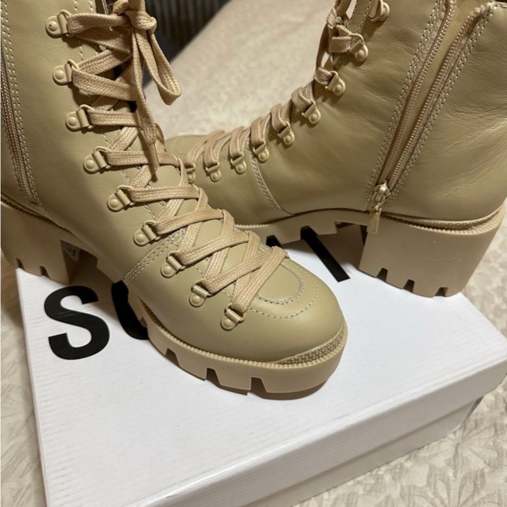 SCHUTZ Genuine Leather Cream Lace-Up Combat Boot